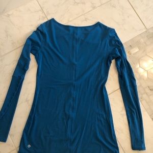 Lululemon blue long sleeve top